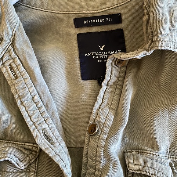 AEO 🦅 Olive Top 💚 - Picture 15 of 17